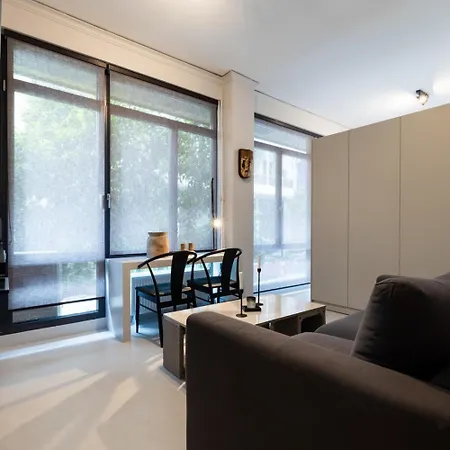 Delightful And Sunny Studio Apartment *