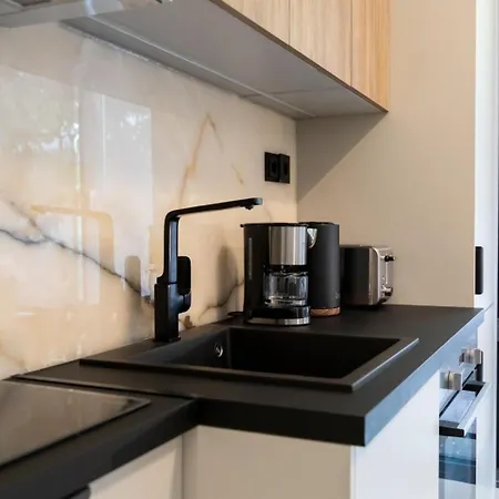 Delightful And Sunny Studio Apartment Athens